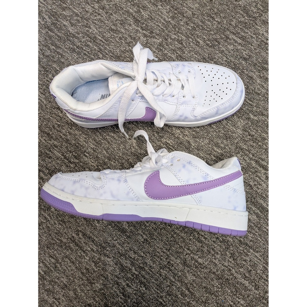 Nike SB‎ Dunk Low Purple Pulse Womens Size 7 Sneakers